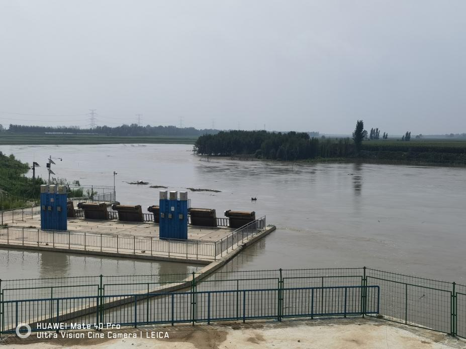 工,乔马庄险工段,临清市王庄引水闸和穿卫枢纽,查看了当前漳卫河水位