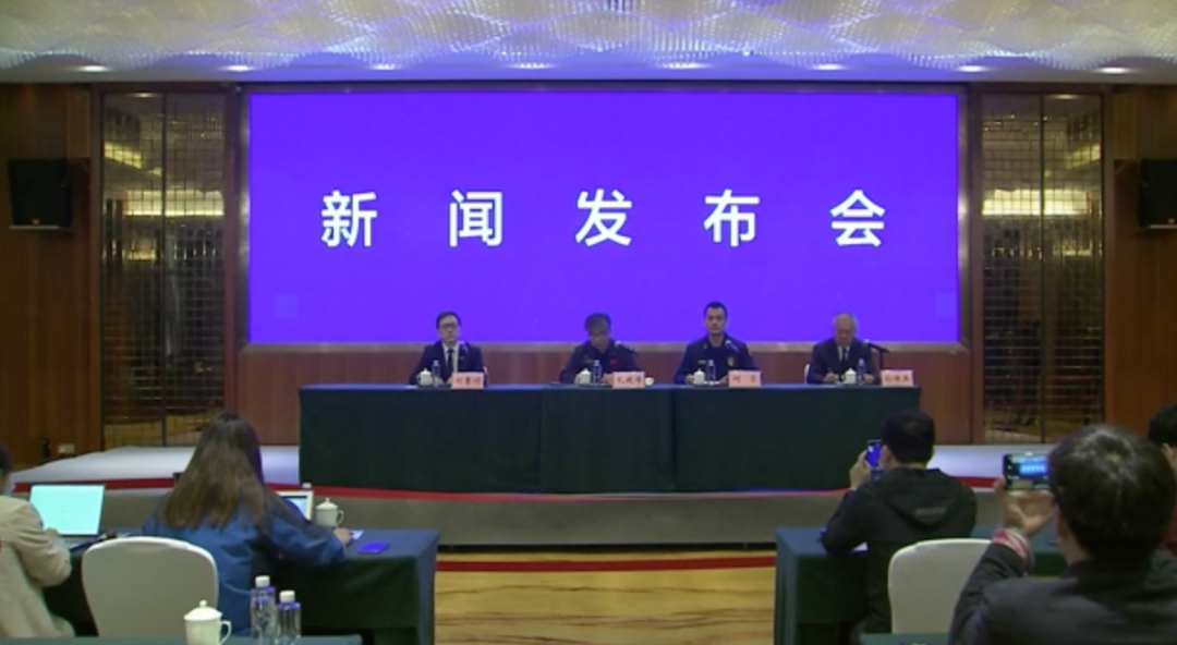 重磅！一部黑匣子已找到，黑匣子长啥样？为何炸不碎？的图1