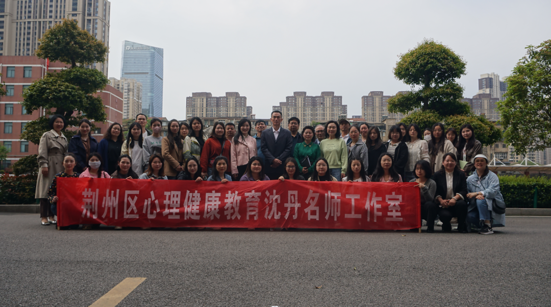 武汉市关山中学_武汉关山中学招生电话_武汉市关山中学喜报