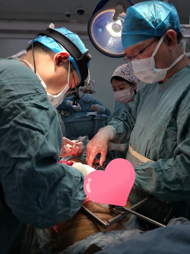 纱块怎么利用156颗缝针、40块盐水垫、20块纱布......_https://www.jmylbn.com_新闻资讯_第3张