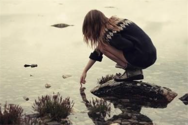 歌曲大全抖音伤感歌曲_伤感歌曲抖音_伤感歌抖音流行