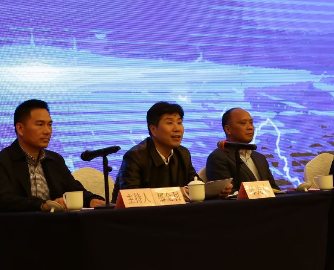 台州市商务局副局长余昌斌进行了指导讲话,对临海市政府对电商行业的