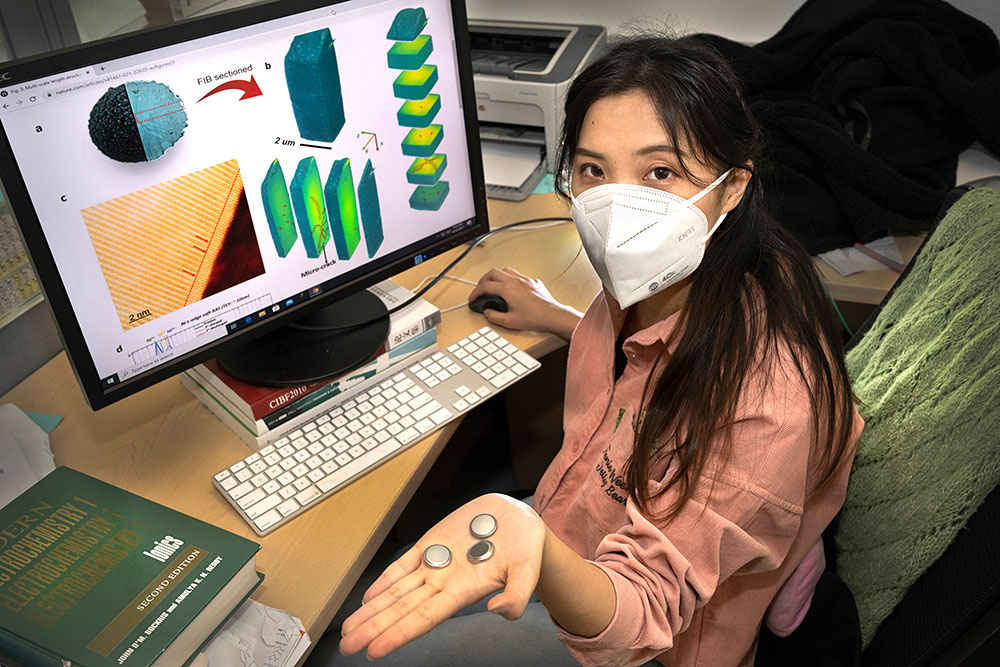 科學(xué)家發(fā)現(xiàn)穩(wěn)定正極材料的新方法 防止電池降解和安全問題的圖1