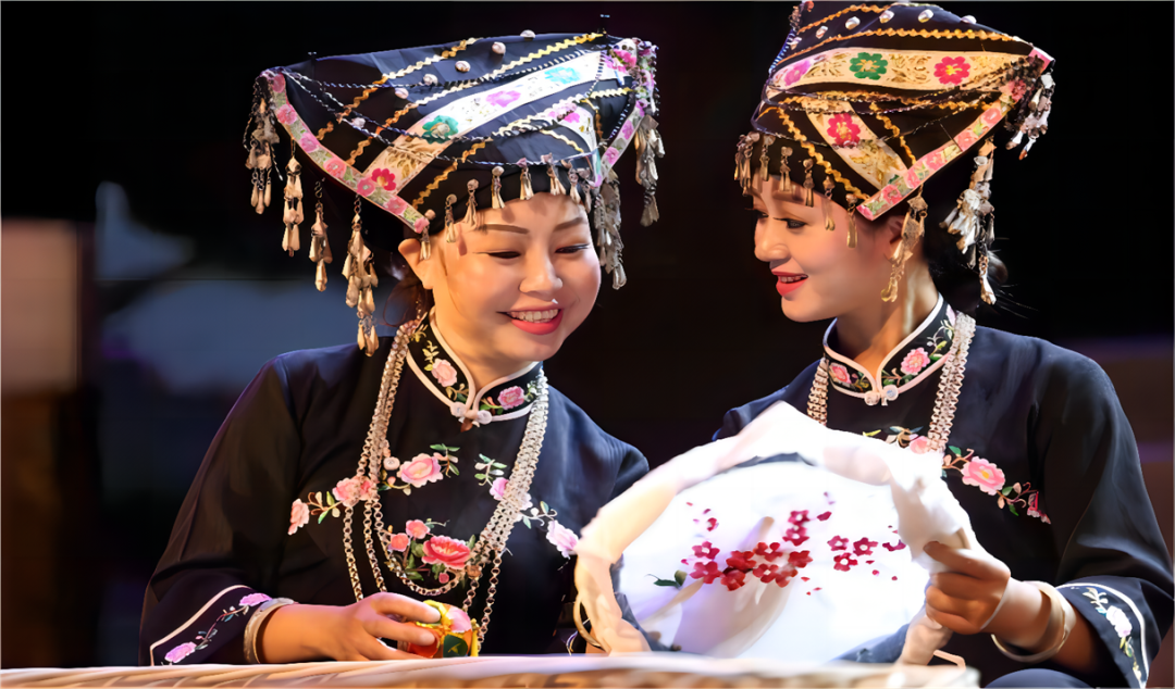 坡芽村的壮乡儿女坡芽情歌的 81 个符号是内在紧密联系的整体,其所