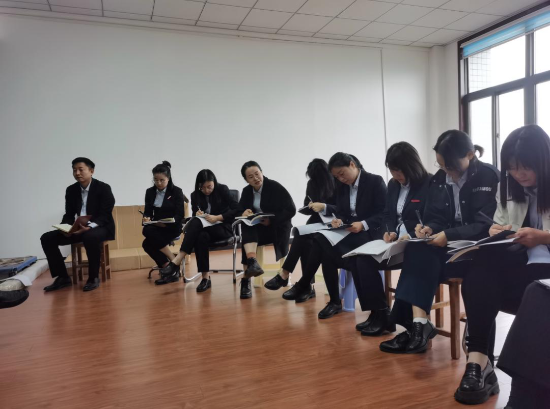 互联网金融学院|召开辅导员工作会议（二）