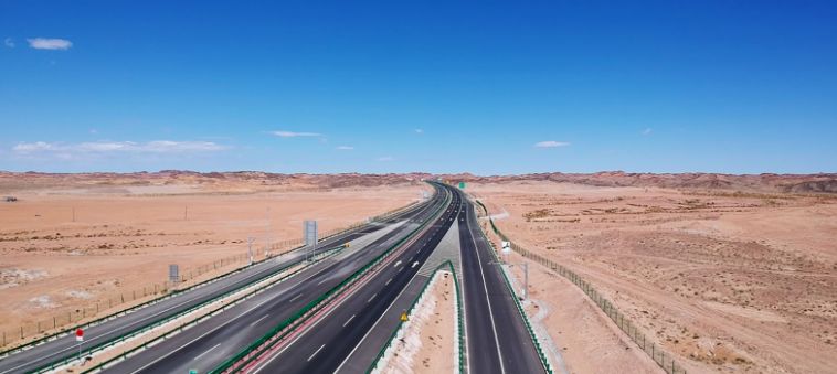 美爆了！北京到新疆縮短1300公里，世界最長沙漠公路，如詩如畫！ 旅行 第11張
