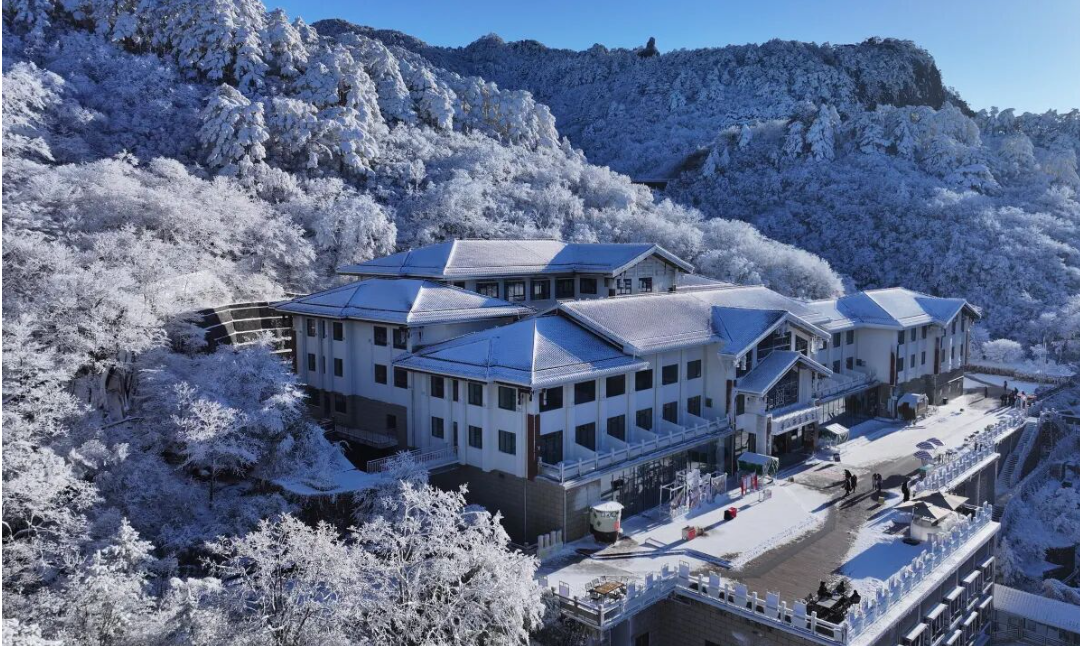黄山雪季山顶酒店住一送一 券后809元起 周末不加价至3月15日