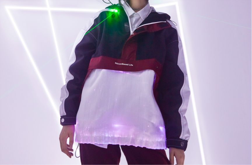 我们打通时空壁垒，从未来召唤了一座城市