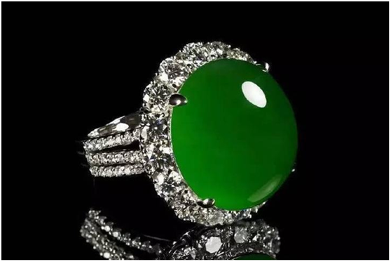 造型简单的翡翠为什么越来越受偏爱？美学至尚，大道至简！