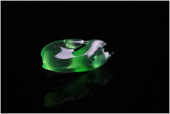 99%的翠友不知道，夏季翡翠保养有5要点！