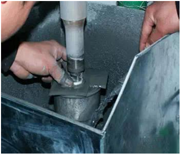 为什么都是翡翠，手工雕和机雕价格却相差数十倍？