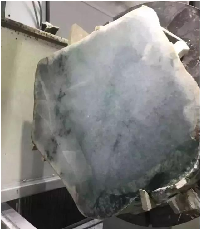 14万都没人买的半明料，货主竟掏出20多条飘花手镯！