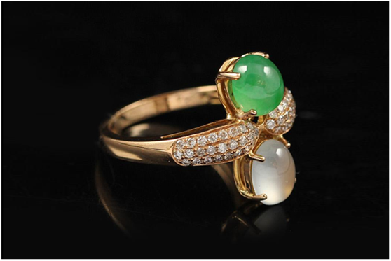 翡翠戒指价格高昂，不小心磨花了怎么办？补救其实很简单。。。