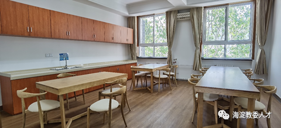 北京海淀宏博幼师学校_北京海淀北大附中香山学校_北京市海淀区教师进修学校