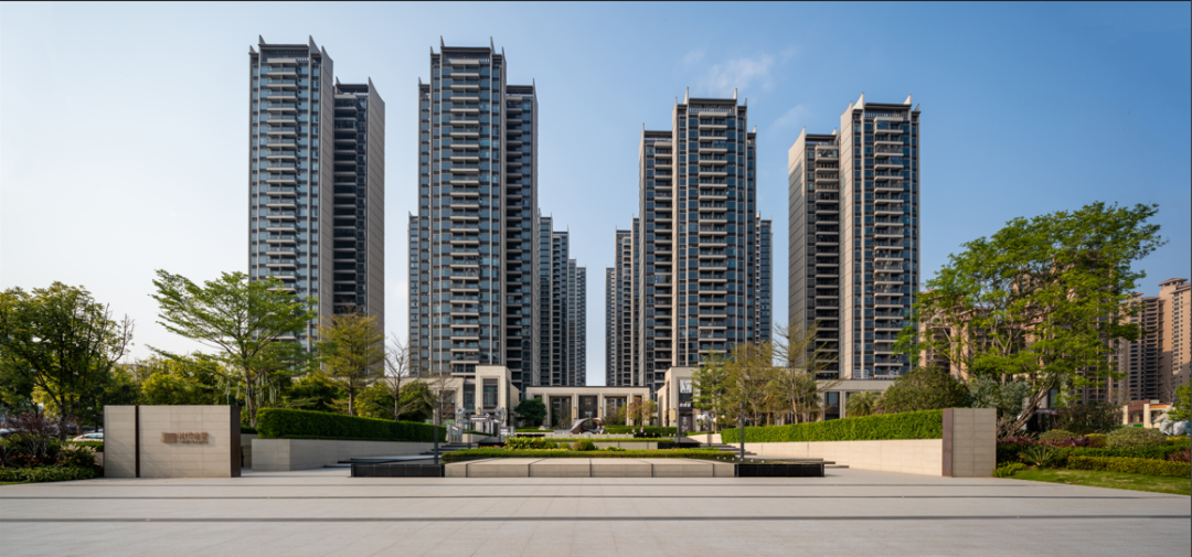 刚需上车盘【时代名著】在售77-121m²，华师附小!