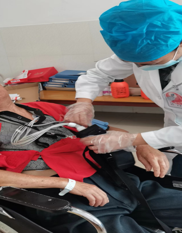 床旁心电图怎么做马关县人民医院——超声医学科、心电图室简介_https://www.jmylbn.com_新闻资讯_第39张