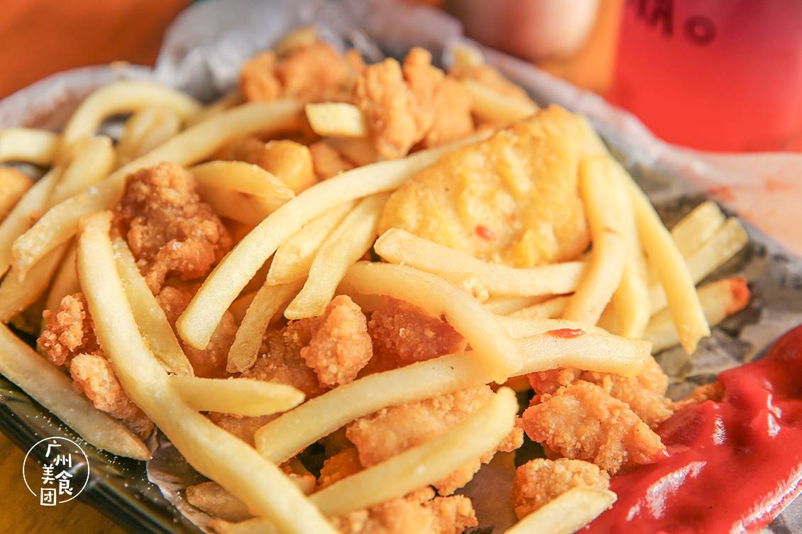 广州最任性的酒吧白天卖甜品晚上摇身一变劈酒圣地