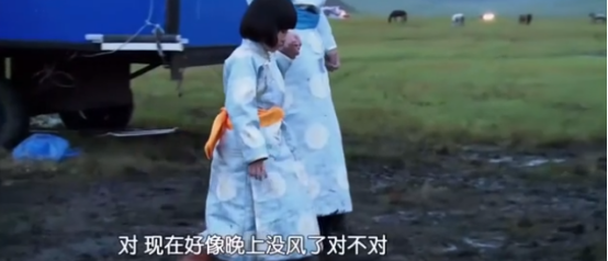 5岁被嘲“最丑星二代”，10岁近照逆袭“人间腿精”吓傻网友：黄多多，你输了（组图） - 13
