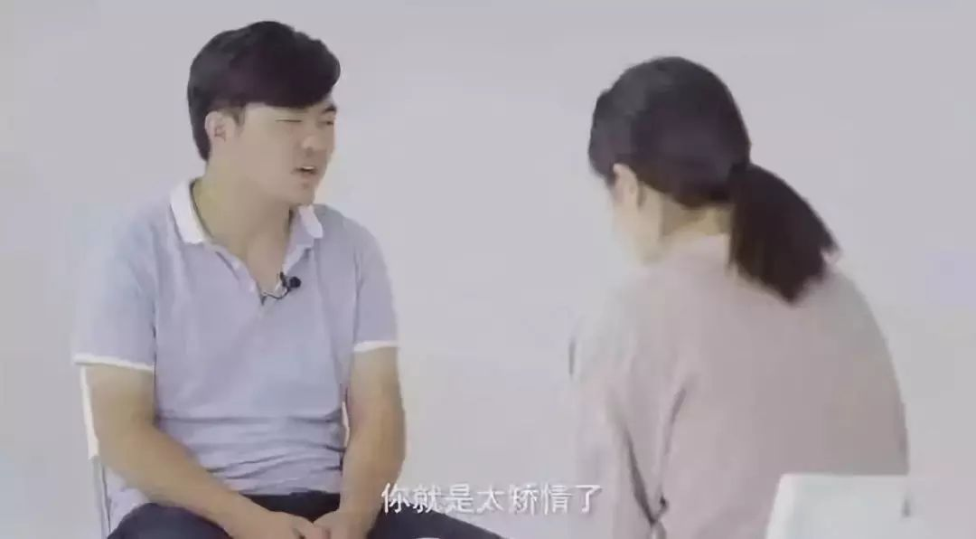 39岁Ella“直播生子”，“全裸”出镜引2.6亿人群嘲：你生孩子的样子，真丑！（组图） - 39