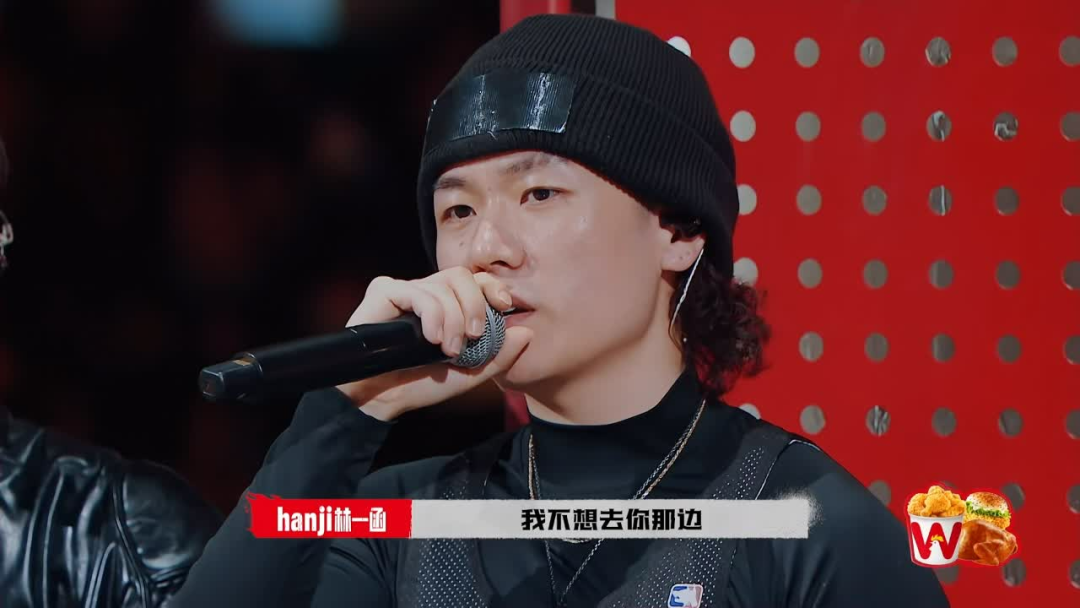 《说唱梦工厂》第一期,有杰伦的惊喜亮相,导师的炸裂公演