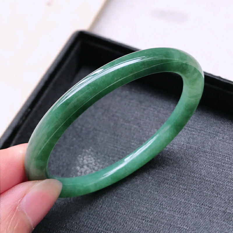 油青种翡翠怎么选看完就有答案