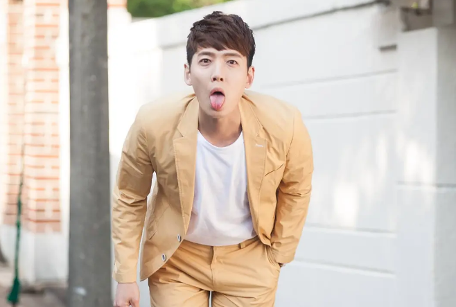 火遍韩娱内娱的男人,是他?