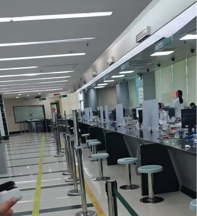 大漏特漏？！海珠惊现0月供，22+*盘跌破开盘价…