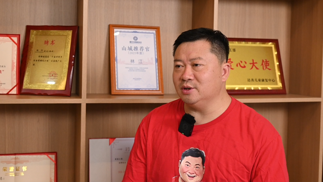 卤鹅哥因签证问题无法与甲亢哥见面