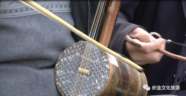 织金四弦胡——弹奏民族文化