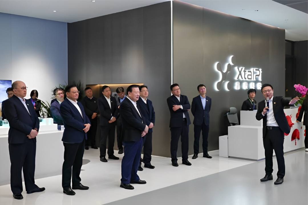 夏宝龙走访晶泰科技