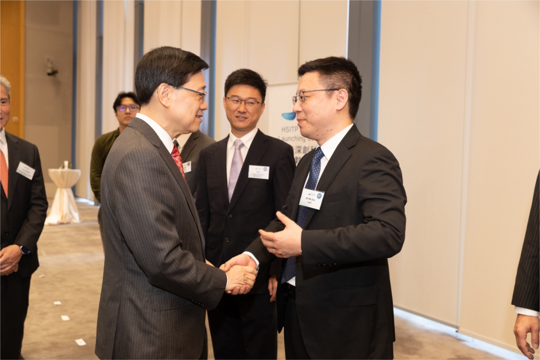 馬健博士獲香港特首<a class=