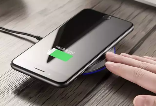 iphone充不进去电是怎么回事 iphone11充不进去电怎么回事