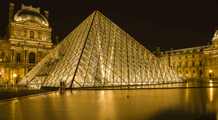 (卢浮宫博物馆)(中国驻美大使馆)(台湾东海大学路思义教堂)(苏州博物