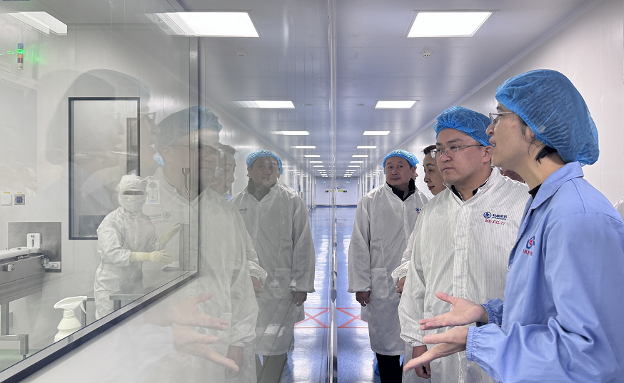 桂林市民宗委党组书记、主任石岩带队莅临桂林南药调研指导 共同探讨民品企业发展与民族团结进步事业