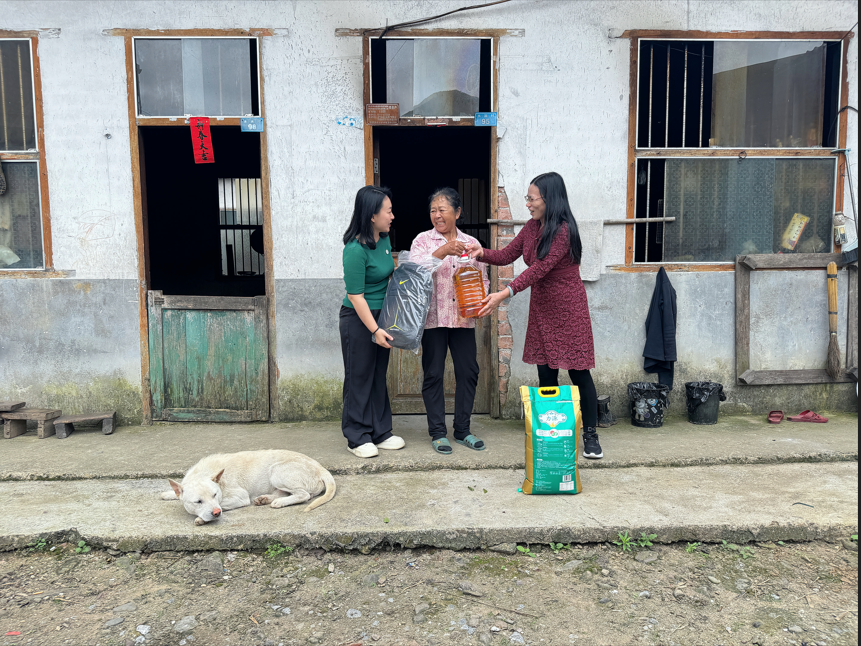 桂林南藥以愛心行動助力鄉(xiāng)村教育與鄉(xiāng)村振興事業(yè)