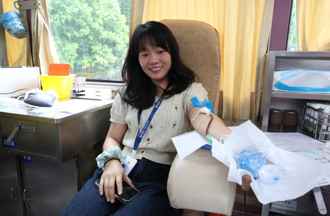 匯聚紅色正能量 無(wú)償獻(xiàn)血11700ml