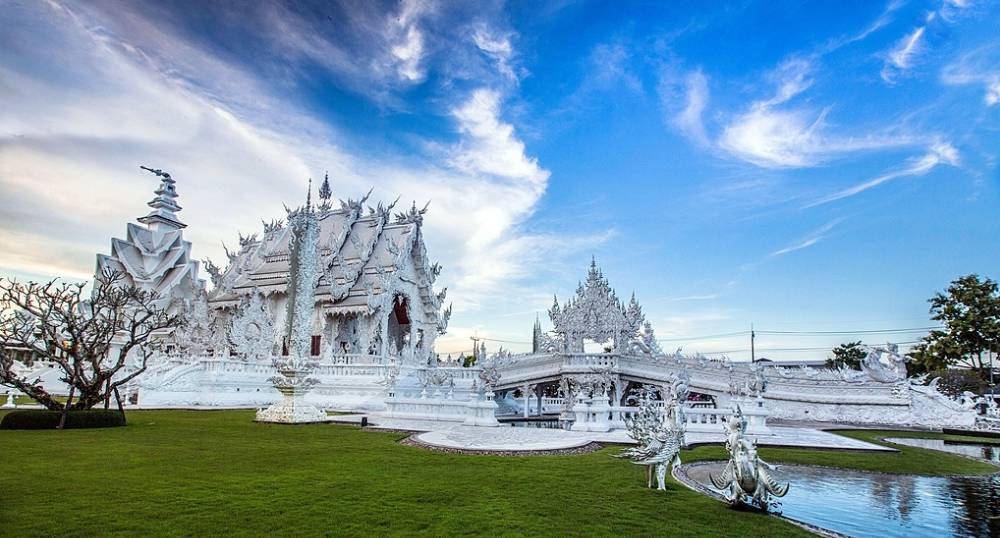 清莱白庙,一个美得不似人间的地方!