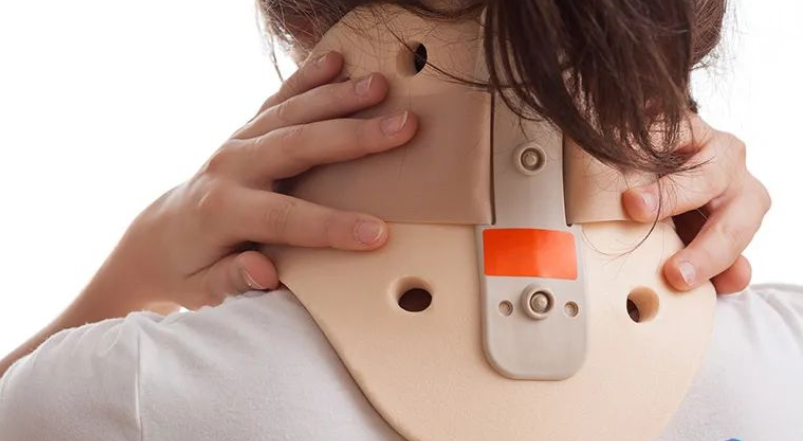 急救颈托怎么测量【急救】颈托该如何正确使用？_https://www.jmylbn.com_新闻资讯_第3张