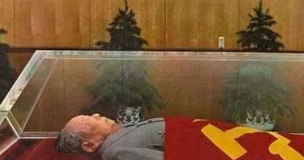 铭记历史 解密主席水晶棺 是谁让永久保存遗体的 尘风飘落 微信公众号文章阅读 Wemp