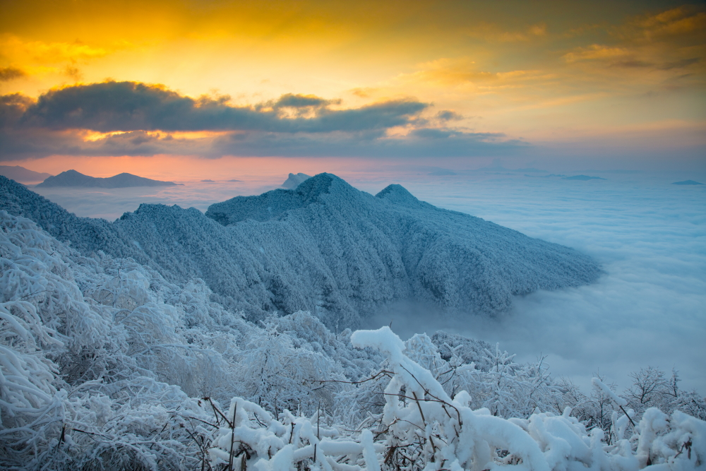 冬日出游光雾山邀您共赏冰雪盛景