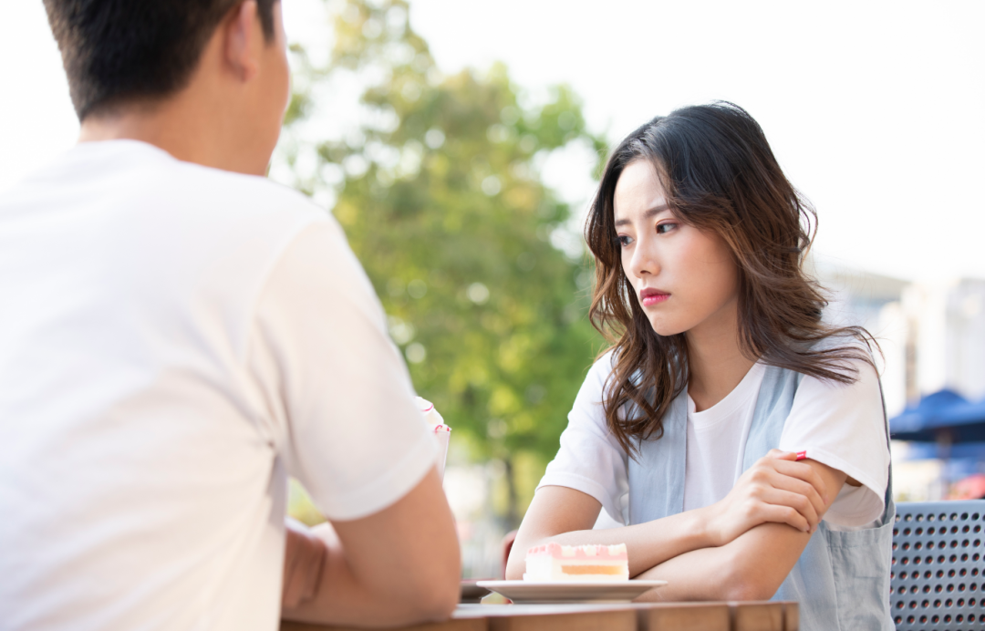 破坏两个人的亲密关系,而这所有的根源是:你不懂得如何去表达与沟通!