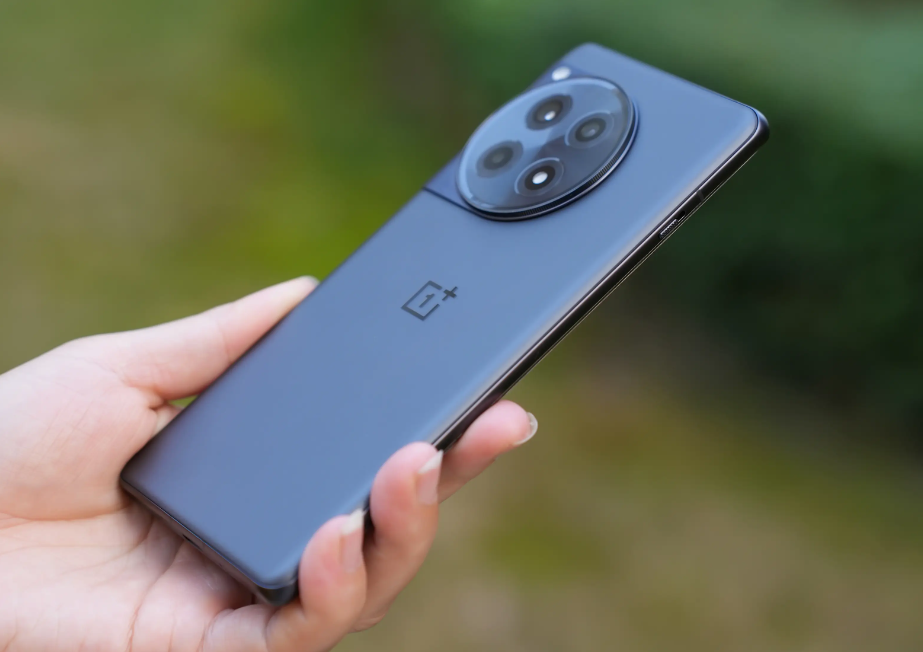 买手机建议一步到位，这4款16GB+512GB机型，性能在线口碑佳