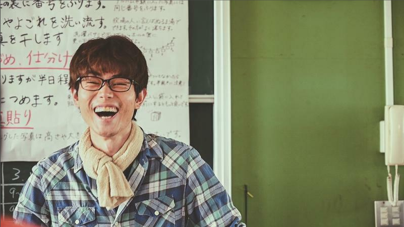 岚arashi 浅田家 拍摄现场花絮曝光 二宫和也镜头下的菅田将晖 沪江日语