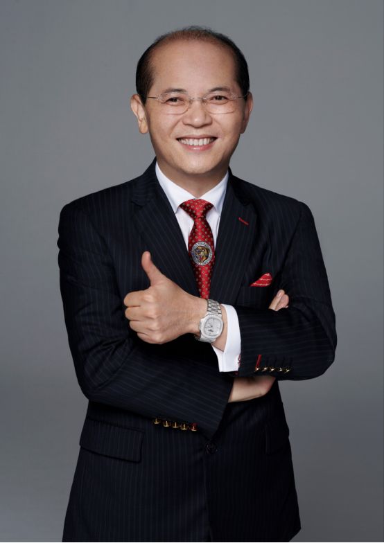 彭氏集团彭火先送祝福律回春晖见万象始更新