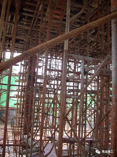 模板工程必须根除的七种质量通病_54