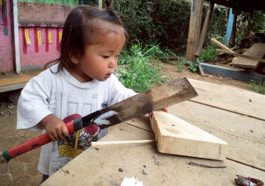 从小送孩子到“危险公园”锻炼自信心：日本家长安全教育的启发