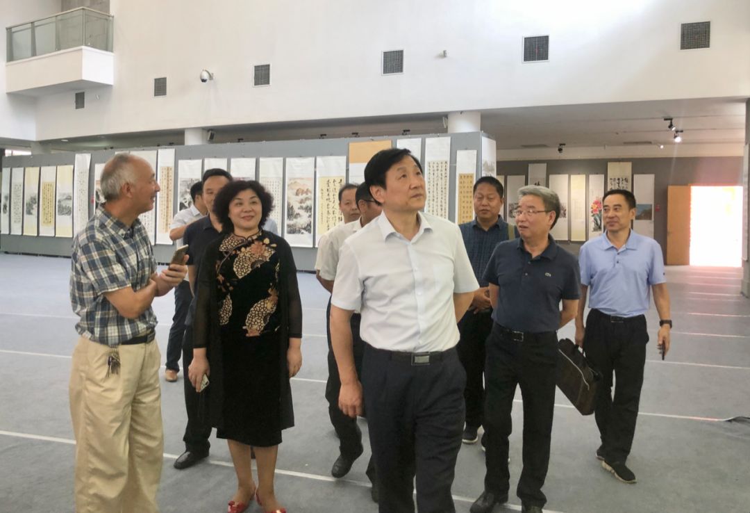 “庆祝中华人民共和国成立70周年江西省老年书画作品展”隆重开幕 新闻报道六则 “庆祝中华人民共和国成立70周年江西省老年书画作品展”隆重开幕 新闻报道六则