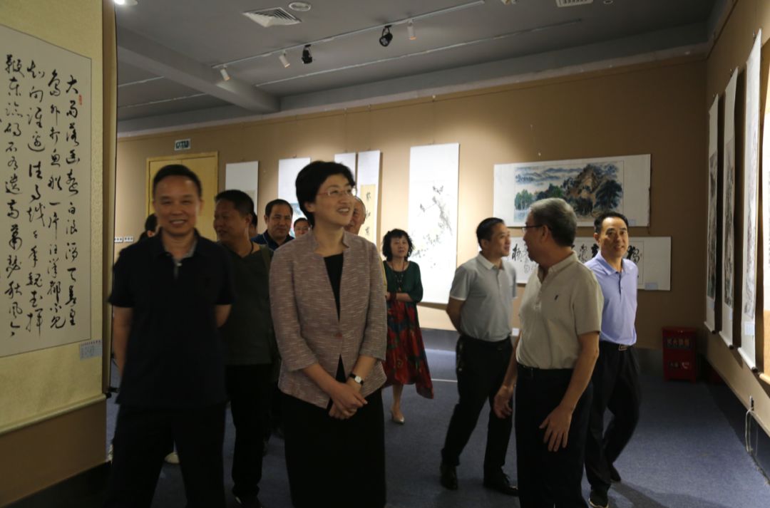 “庆祝中华人民共和国成立70周年江西省老年书画作品展”隆重开幕 新闻报道六则 “庆祝中华人民共和国成立70周年江西省老年书画作品展”隆重开幕 新闻报道六则