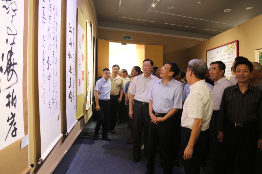 “庆祝中华人民共和国成立70周年江西省老年书画作品展”隆重开幕 新闻报道六则 “庆祝中华人民共和国成立70周年江西省老年书画作品展”隆重开幕 新闻报道六则