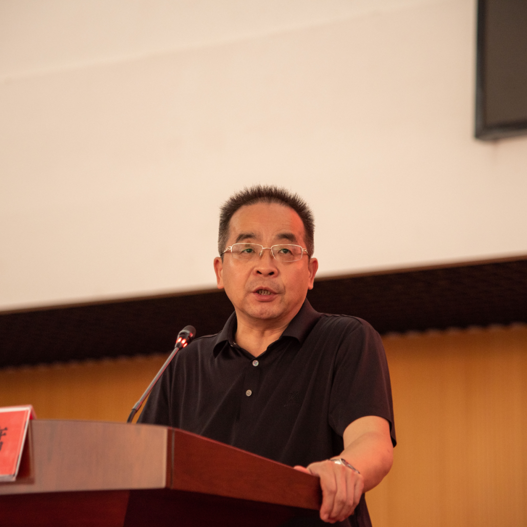 仪征中学隆重举行2024年秋季学期开学典礼
